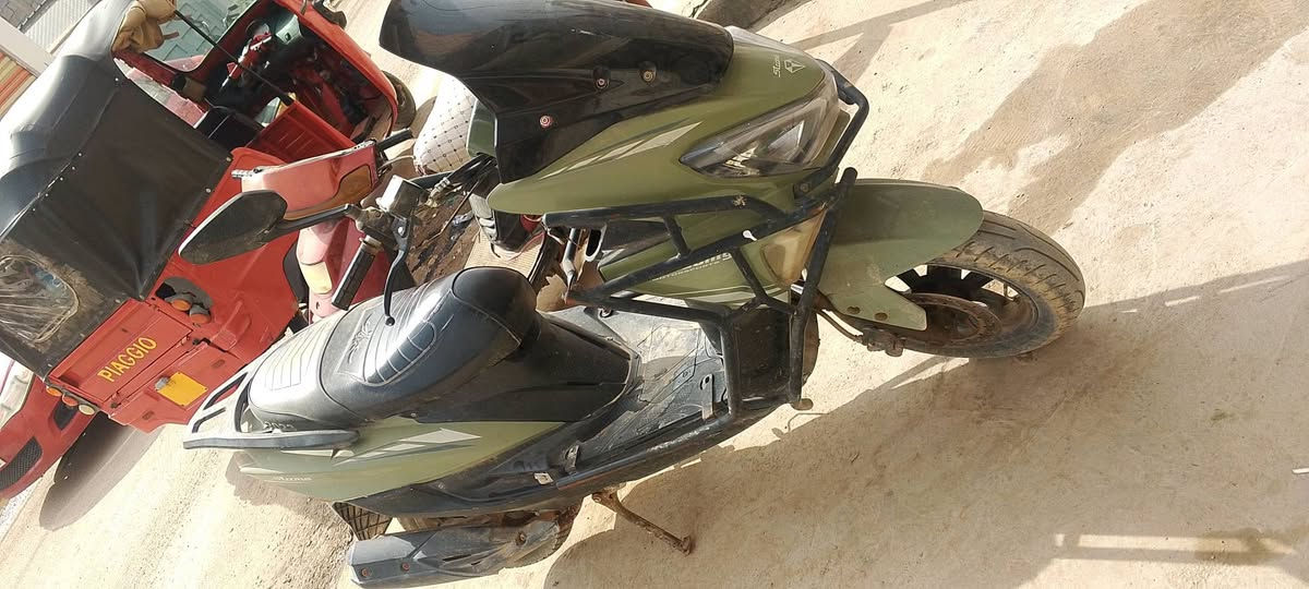 سترونك 2023 شغاله كهربائيات عام كامله بيها دخانه خفيفه و نقص باتري مكاني مفرق 350 وبي


**إذا كنت صاحب هذا الإعلان وتريد حذفه لأي سبب، رجاءا أرسل رسالة إلى الدعم الفني**