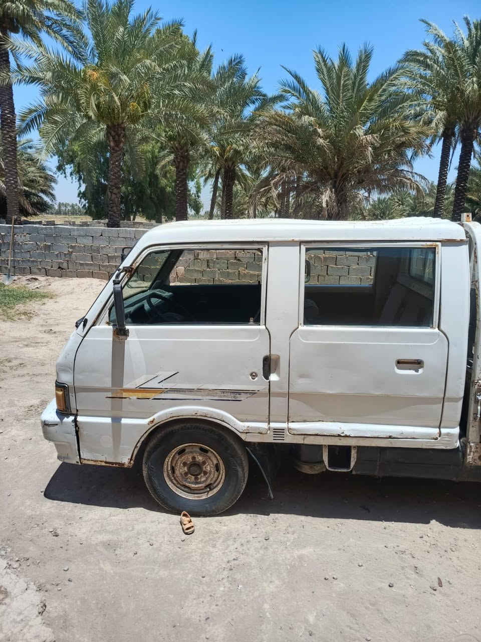 سلام عليكم . للبيع سياره كيا بينكو موديل 1993. رقم انكليزي السعر 45 . بيه مجال قليل عنوان بابل مويلحه .
***********
