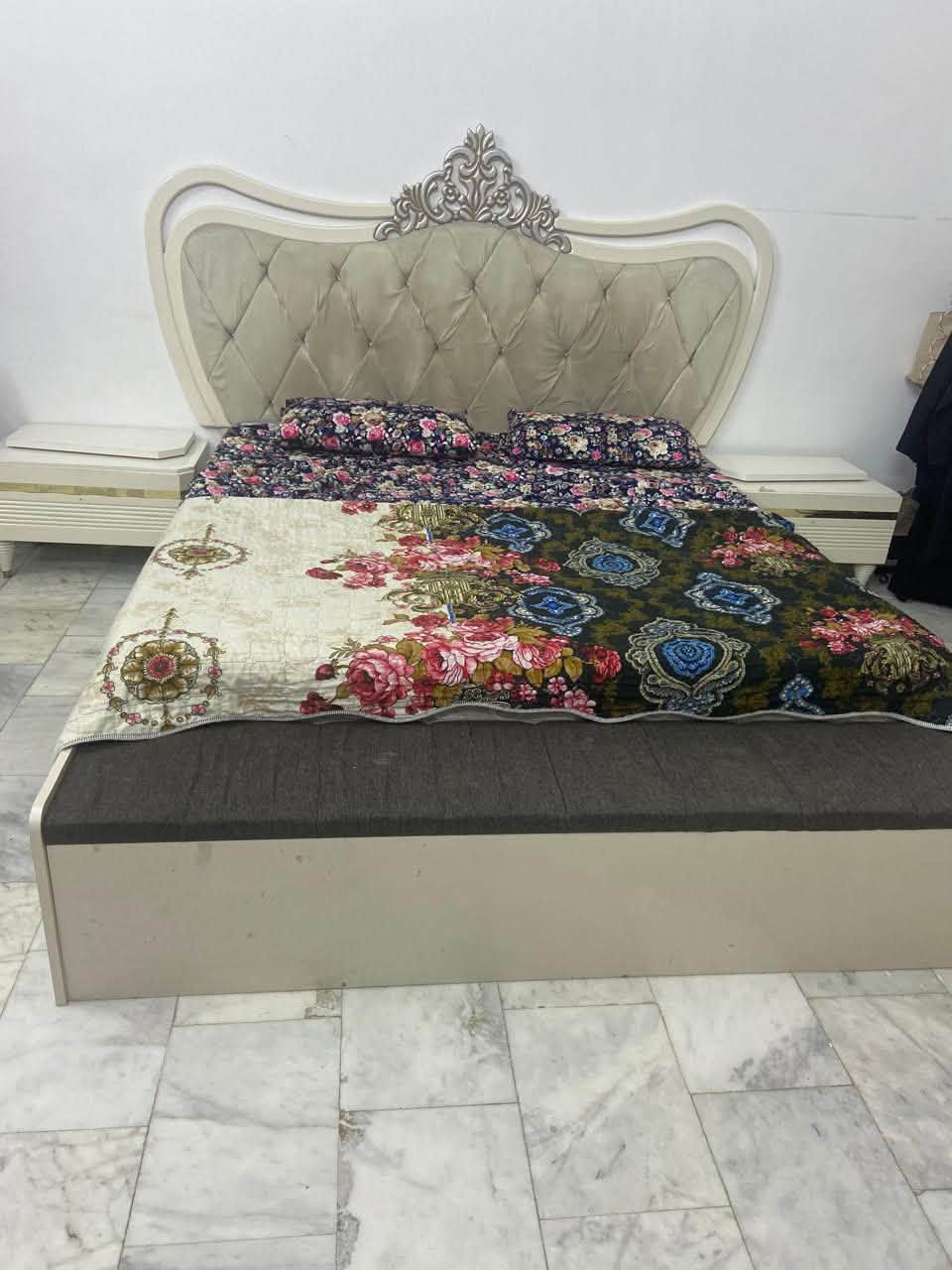 للبيع السعر ١٥٠


**إذا كنت صاحب هذا الإعلان وتريد حذفه لأي سبب، رجاءا أرسل رسالة إلى الدعم الفني**