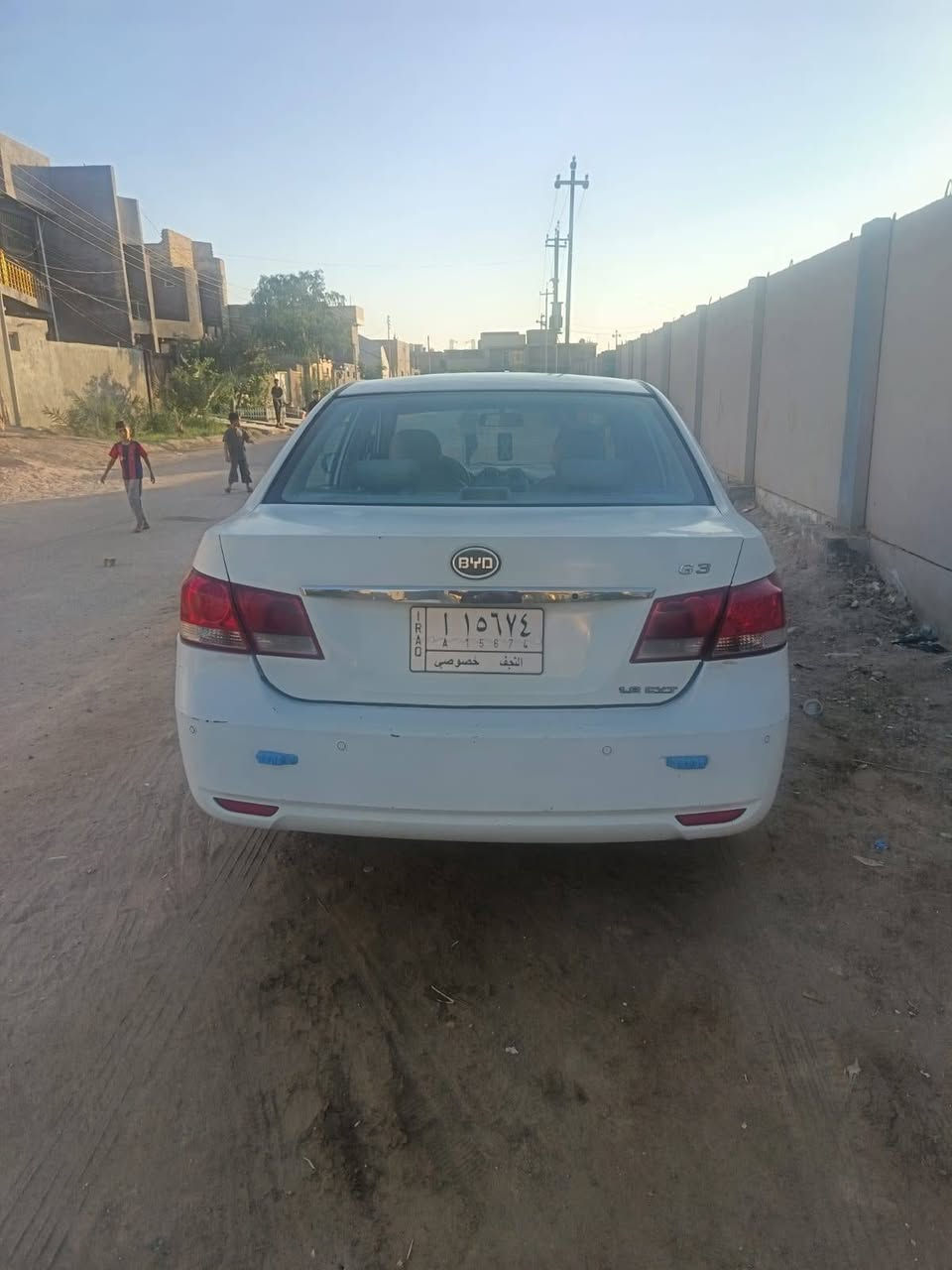 بي واي دي موديل ١٣ جي ثري اوتوماتيك رقم نجف ألماني
طخات خفيفة
 بدون ضربة او تبديل
السيارة بإسمي محرك ١٨٠٠ 
 حداديه تبريد جديد تايرات جدد جاهزه من كلشي مواصفاتها  بصمة تشغيل اشاير ترحيب اشاير بالمري  مكان السياره كوفة ناحية العباسيه 
رقم الهاتف ***********
 السعر ٤٥
 وبيها مجال
