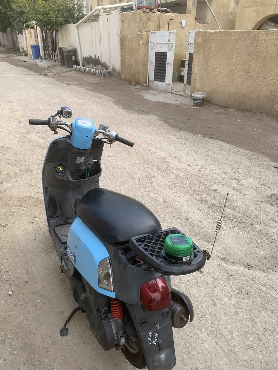 سلام عليكم
دراجه بوليس مديل ٢٠٠٤
حلوه وتراي ومعدل حلو
مكان ديالى جديد شط 
***********
