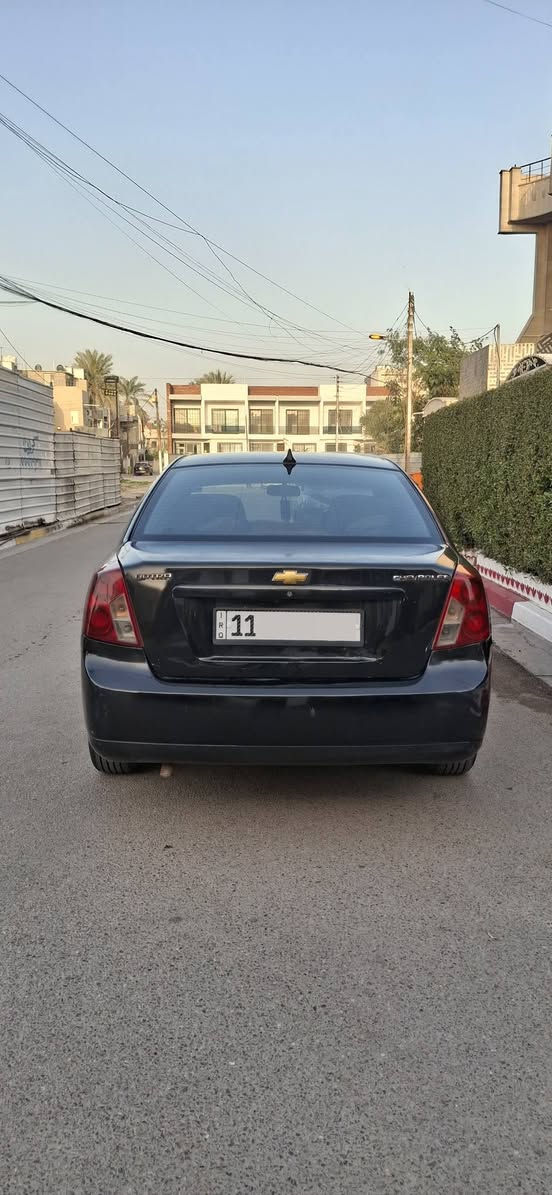 السلام عليكم
اوبترا موديل 2006 رقم بغداد دولي بأسمي .
كير محرك نضيفات ( كير اوتوماتيك )
تبريد شغال ... تخم تاير جديد 
السعر 63 وبيها مجال بسيط 
مكان السيارة بغداد العامريه 
للاستفسار( *********** )
