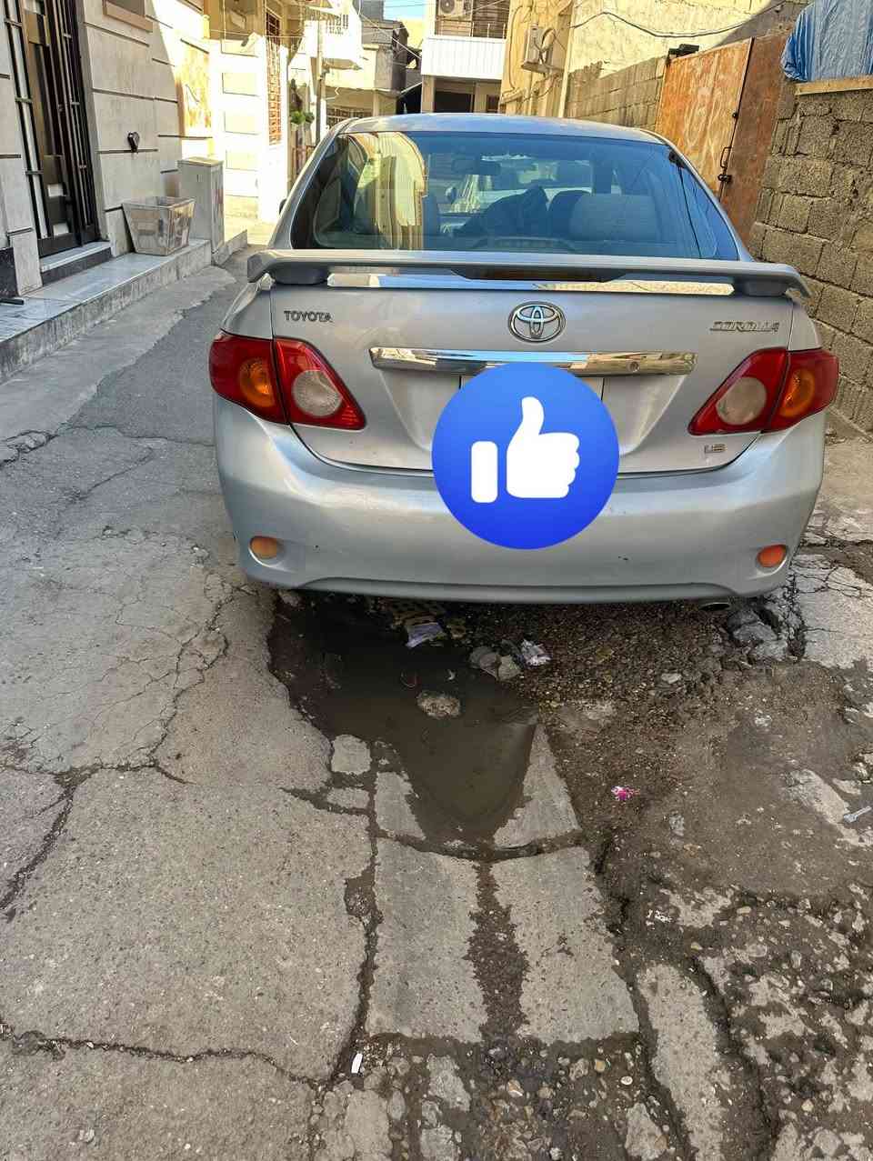 السلام وعليكم كورلا2009خليجي سعودي فطيم رقم اربيل مابيها اي نقص كير ومحرك خير من الله تخم تاير 
السيارة متصرف عليها شي جاهزه بدون صبغ بيها مكانات بيها جراد السيارة حلوه ونضيفةتحويل 
شوكت متريدمكان السيارة بغداد السعر 100 ورقه يعني دفتر وبيها مجال بصيط للطيبين للستفسار رقمي ***********
