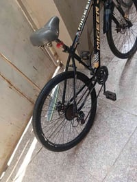 بايسكل • نظيف • ما بي بريكات