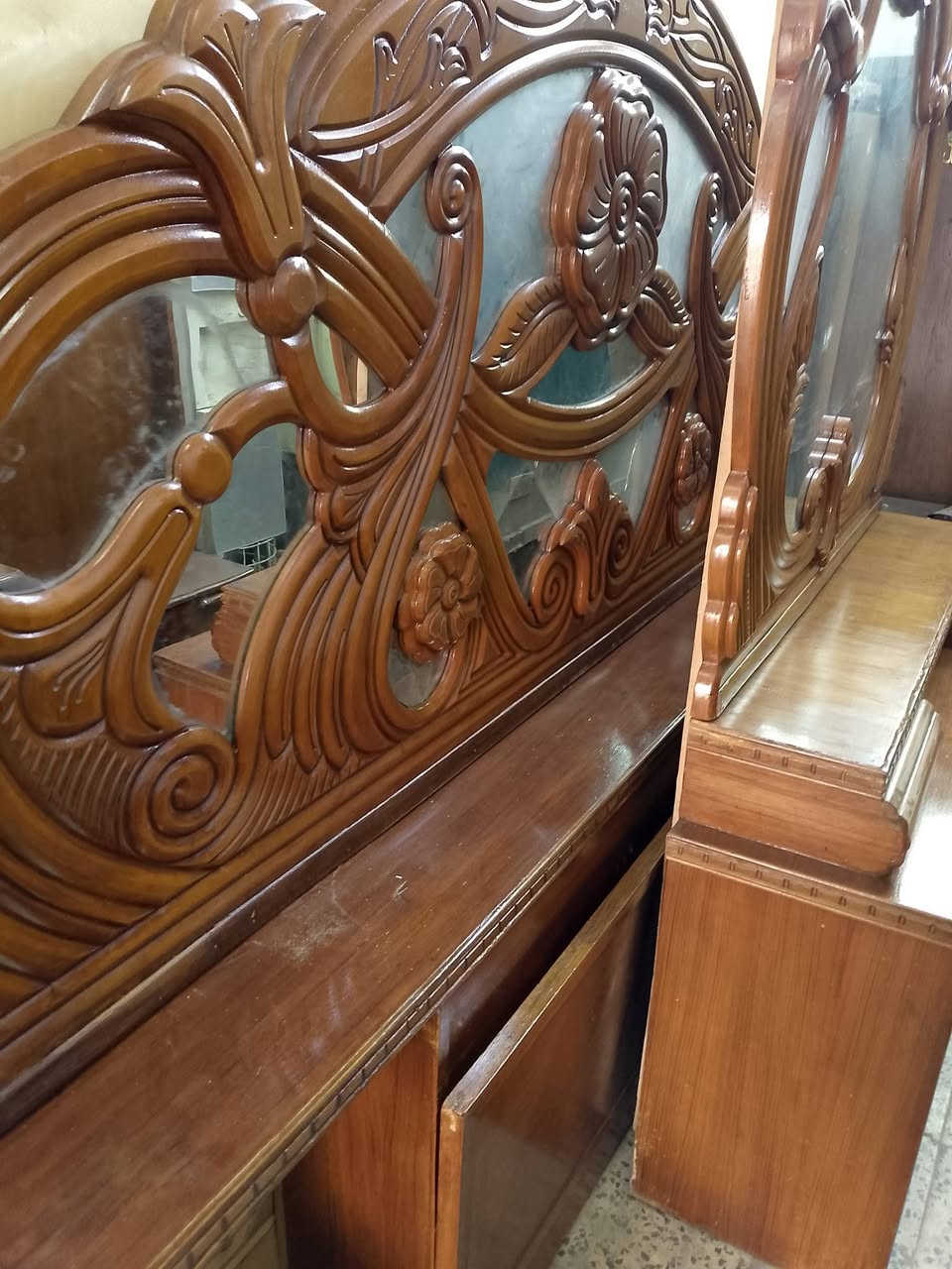 غرفه نوم سته ملحق صاج طبيعي داخل وخارج لاتصال على *********** أهلا وسهلا بكم
