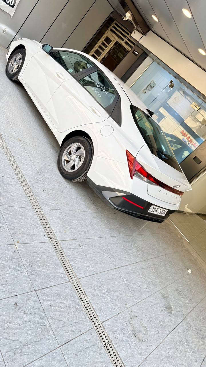 السلام عليكم النترا وارد امريكي  البيع موديل 2024-مواصفات_ عاديه_اسويج_ محرك 2000
ماشيه 14الف كيلو مو ميل وحادثه مثل ماموضح بالمنشور 

والسونار هم بالمنشور السعر 135 وبيه مجال والسياره بسمي بشرط التحويل 

مكاني بغداد الدوره 

***********
