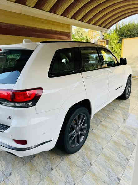 جيب 2018 شكل ال S
-اللون:ابيض

-رقم بغداد بأسمي تحويل ثاني يوم

‏‎-المقاعد الأمامية كهربائية 

‏‎- المقاعد الأمامية تدفئة

‏‎- نقطة عمياء بلمري رادار جانبي

‏‎- فتحات usb للمقاعد الخلفيه  

‏‎- تشغيل عن بعد  

‏‎-  تدفئة ستيرن 

‏‎- سقف سلايت 

‏‎-  الشاشة كبيرة مع GPS 

‏‎- تشغيل عن بعد 

‏- apple carplay واندرويد اوتو

‏‎- صندوق كهربائي 

‏‎- حساسات أمامية اصلية 

‏‎- كاميرا خلفية اصلية دواره  

‏‎- مرايا متحسسه للضوء العالي 

‏‎- محدد سرعة ( كروز سرعة )

‏‎- رادار خلفي نظام بريك اوتماتيكي

-نظام مانع انزلاق

-ماشيه:140 الف كم

-الضرر باب وجاملغ وصور الحادث والسونار مرفق في المنشور  

مكان السيارة:بغداد 

السعر:275 بيها مجال بسيط للشراي

للاستفسار الاتصال ع الارقام:***********/***********
