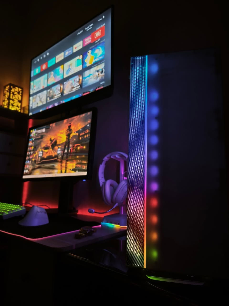 السلام عليكم أخوان تجميعة گيمنك مواصفات قوية جداً مستخدمة حالها حال الجديدة استخدام شخصي على ايدي خدش واحد ما بيها للبيع بسعر مناسب 575 ألف أقوى تجميعة ممكن تحصلها بهالسعر تشغل كل شي التجميعة مكفولة عالفحص من كل النواحي وكل كراتينها موجودة تشغلك كل أنواع الألعاب والبرامج بكل سلاسة

مواصفات التجميعة: 
النظام أحدث نظام بالعالم ويندوز 11 برو 64 بت بأحدث التعريفات والبرامج
المعالج قوي جداً جداً أقوى حتى من كور آي فايف جيل 11 اسم المعالج ورقمه (Xeon E5-2680 v4) بسرعة تيربو 3.30 GHz وإعتيادية 2.40 GHz
كارت الشاشة خارجي قوي جداً AMD Radeon RX 580 مع الشير 16GB بڤي رام صافي 8GB
التخزين 450GB اثنين الأول M.2 128GB احدث واسرع نوع عليه النظام والثاني HDD 320GB عليه الألعاب
الرام 16GB سريع جداً نوع DDR4
البورد X99 احترافي يحتوي على 4 منافذ رام ويدعم خاصية الديل چنل لمضاعفة سرعة نقل البيانات بين الذاكرة والمعالج
المبرد غازي ضوئي RGB بتبريد ممتاز
البور سبلاي ممتاز 600W واط + 80 PLUS
الكيس أبيض ضوئي RGB يحتوي على خاصية تغيير الألوان من خلال زر في الكيس ومزود بمروحة لطرد الهواء الساخن خارج الكيس

تشغل كل أنواع الألعاب القوية بسلاسة ودقة عالية مثل GTA 5 وفورزا هوريزون 5 وسايبر بانك وريد ديد ريدمبشن 2 وببجي وكول اوف ديوتي وباتلفيلد وبيس وغيرهن

وتشغل كل أنواع البرامج القوية باعلى سلاسة ودقة برامج الهندسة مثل الاوتوكاد والماتلاب والآردوينو وبرامج المونتاج مثل الافتر افكتس والبريمر برو والسوني فيغاس وبرامج التصميم مثل 3D ماكس والاليستريتور والفوتوشوب وبرامج الطباعة مثل الادوبي ريدر وحزمة برامج الاوفيس والوورد والاكسل والبور بوينت وغيرهن وأكيد تطبيقات مواقع التواصل الإجتماعي

ملحقات التجميعة كيبل التشغيل وكل كراتينها كاملة

فقط التجميعة للبيع (الكيس)


**إذا كنت صاحب هذا الإعلان وتريد حذفه لأي سبب، رجاءا أرسل رسالة إلى الدعم الفني**