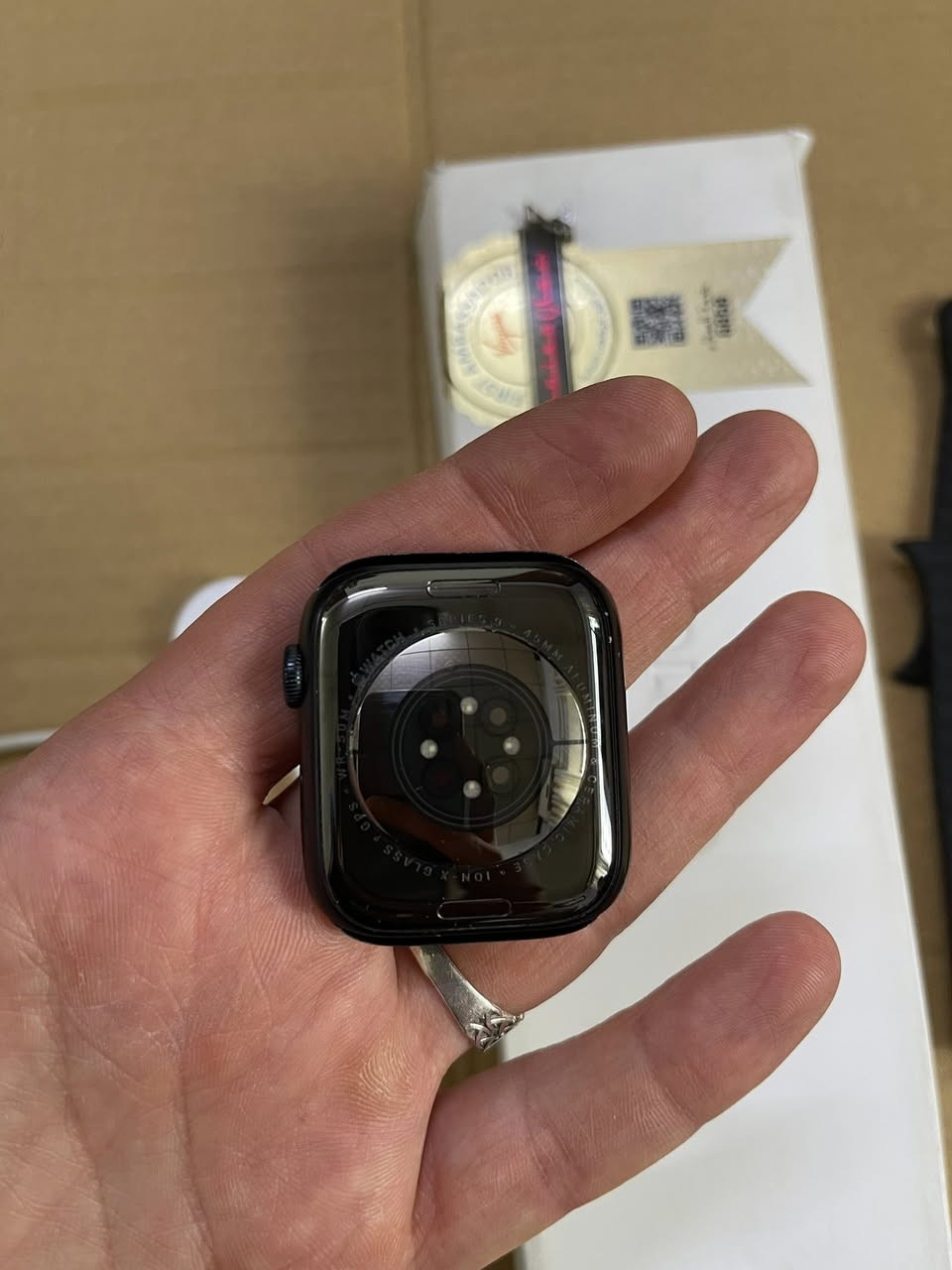 للبيع 

🔴ساعة ابل الجيل التاسع ⌚️

🔴الحجم 45

🔋البطارية 92 

🔴التخزين 64 گيگا

✅ الساعة بحالة جيدة كما موضح بالصور

🔵المحلقات ⬇️

🔌 شاحنة اصلية
🎁 كارتون اصلي
🔴 (هدية 🎁)سيرات عدد 13 ‼️

السعر 299 الف 💴

مكاني الموصل. 

لا يوجد توصيل 🚫


**إذا كنت صاحب هذا الإعلان وتريد حذفه لأي سبب، رجاءا أرسل رسالة إلى الدعم الفني**