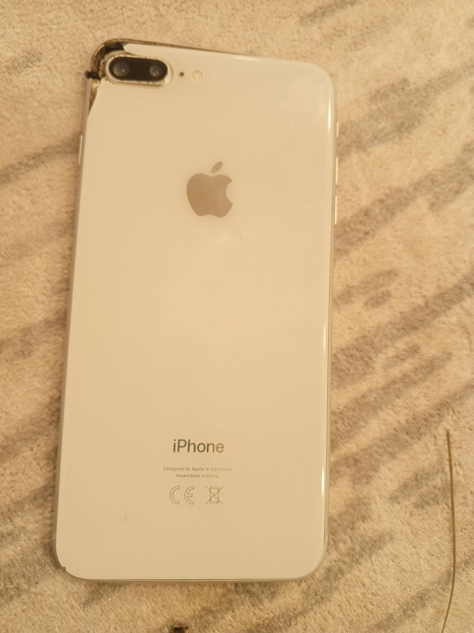 السلام عليكم ايفون 8 للبيع 
ذاكرته 64 بطاريه 100 
ابيع كوم حديد شراي راسلني واتساب ***********
