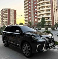 لكزس LX570 • ٢٠١٦ • ١٢٠٠٠٠ كم