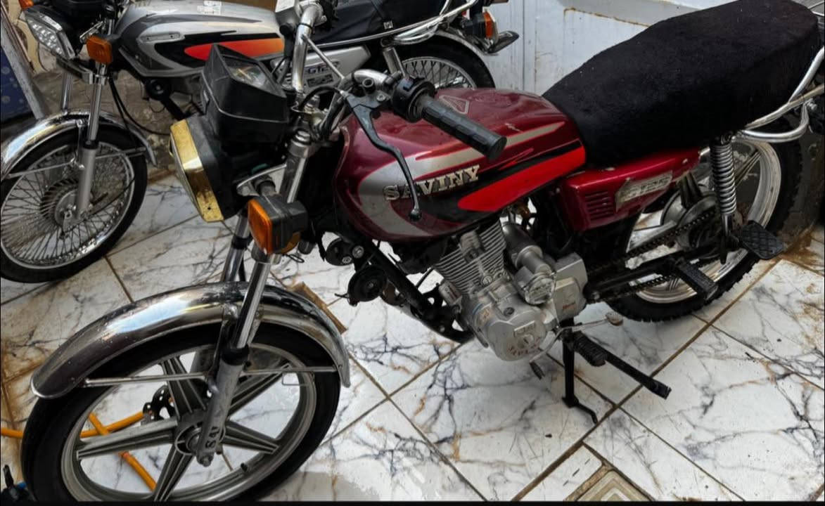 السلام عليكم دراجه سيفان خمسة كير للبيع مديل 20 وكيلهة العارضي دراجه ماعايزة خير من الله الدراجه مامفتوحه بعدهي بلادية وين ميعجبك افحص الشراي يتفضل خاص لو يتصل عليه ***********❤️
