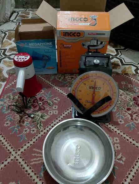 ميزان من شركه انجيكو يتحمل 20 كيلو مع سماعه على الباتري شحن سعر 30 الف قفل  بعدهن جديدات مكاني كربلاء موبايل ***********
