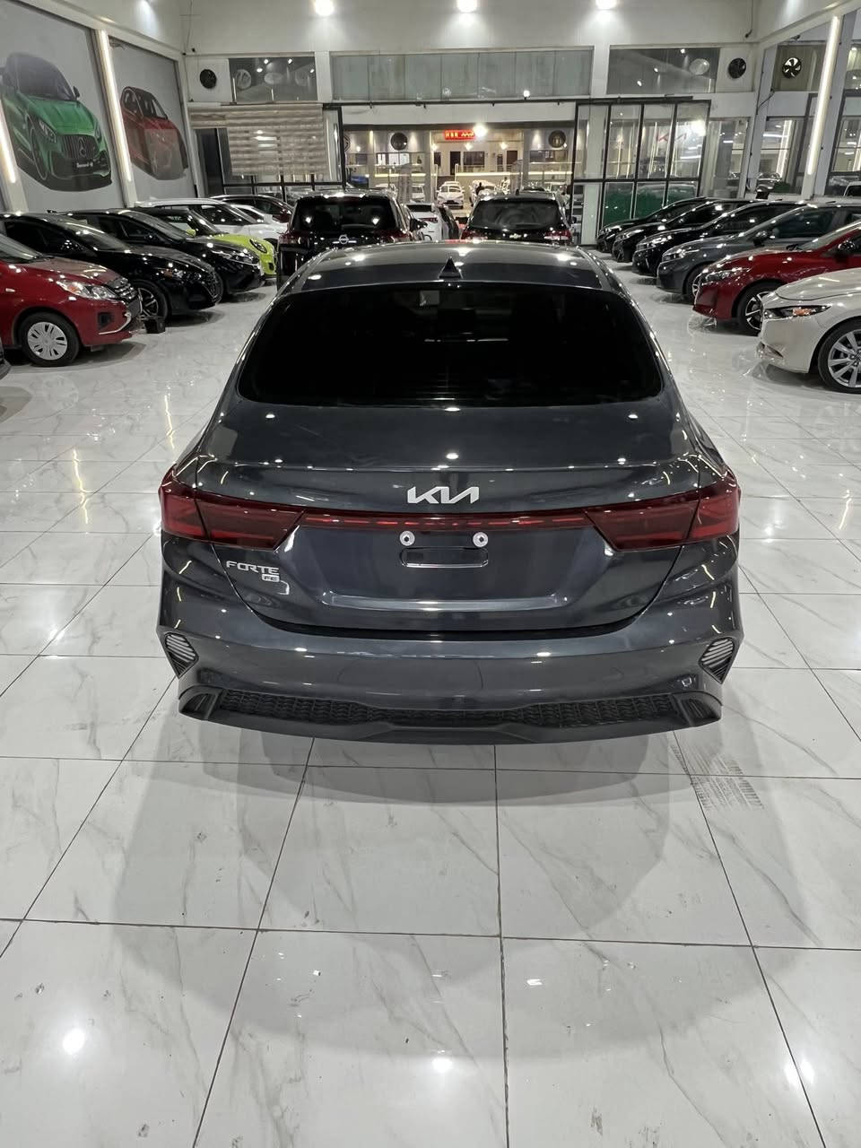 � كيا فورتي موديل 2024
سيارة مرتبة وجاهزة للاستخدام

🔹 تترقم: شمالي فقط
🔹 بدون ايرباك
🔹 الصبغ: 3 قطع فقط

⚙️ المواصفات:
✔️ محرك 4 سلندر اقتصادي
✔️ قير اوتوماتيك
✔️ شاشة وسطية
✔️ كاميرا خلفية
✔️ حساسات
✔️ بلوتوث + AUX + USB
✔️ تحكم مقود
✔️ نظام توفير الوقود (Eco)
✔️ تكييف ممتاز
✔️ نظام ABS + مانع انزلاق
✔️ مرايا كهرباء
✔️ زجاج كهرباء
✔️ قفل مركزي

💰 السعر: 126 ورقة
🔸 بيها مجال بسيط للجادين

📞 للاستفسار: ***********

🔥 سيارة اقتصاد

