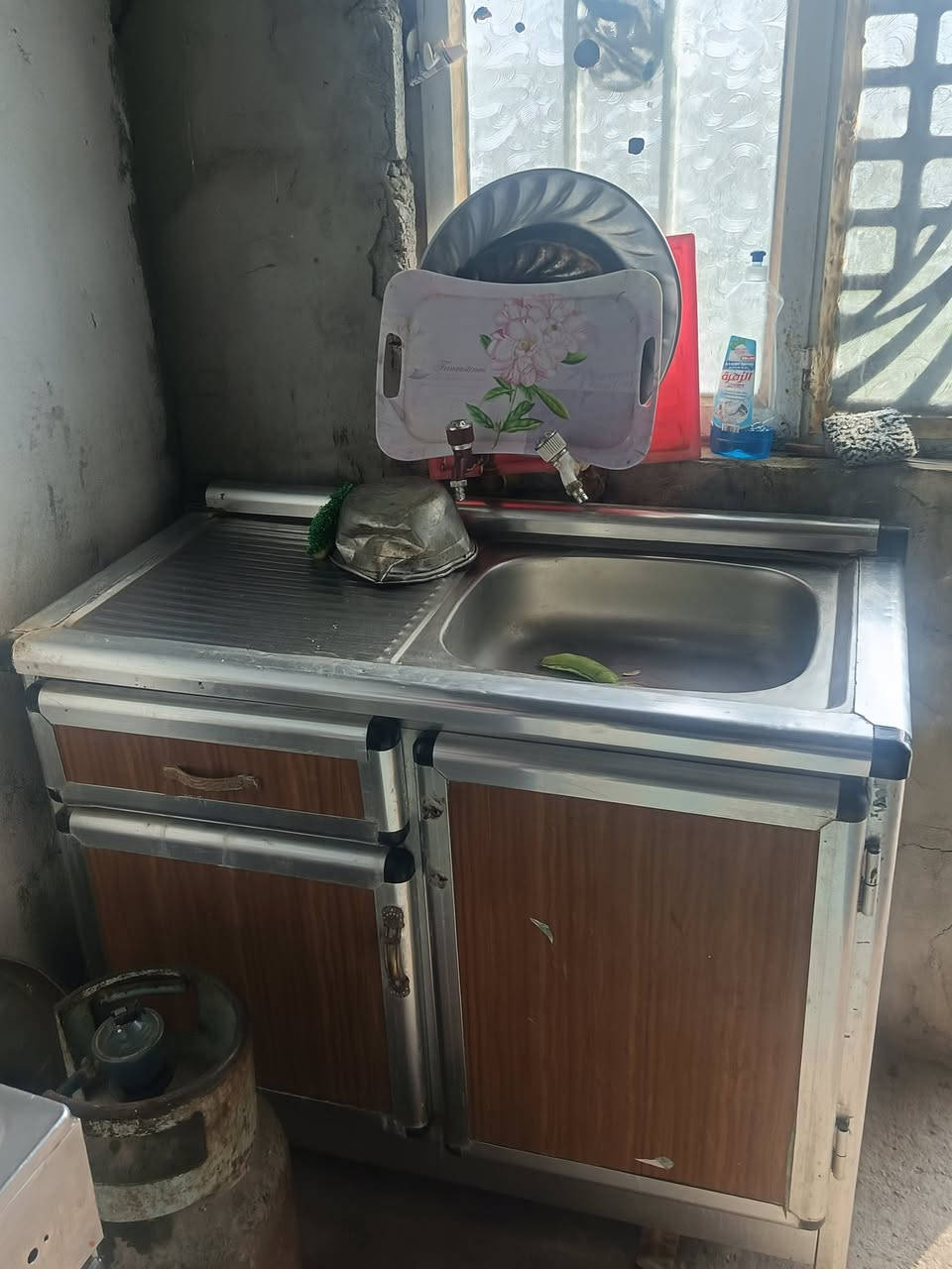 السلام عليكم غراض للبيع عنوان ابو غريب عرب جلوب غيرمتواجد عل فيس***********
