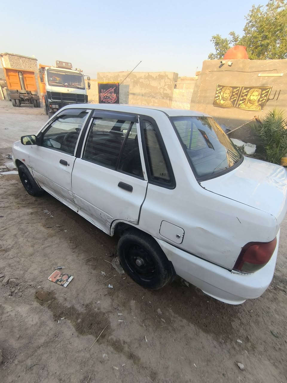 سايبا موديل 2009دمعه سنويه ساقطه بل 2020 عليه غرامه 400 تنزل من سعره 
كير ومكينه مابيهن شي مكينه توني شاده يعني جديده شواصيه معمرات وبيه خياسات بس بلكاعيه رقم نجف راعيه يريد امداور السعر 20 مع المجال بسيط حك الجيه مكاني نجف ناحيه الرضويه متواجد ع الفيس وهاذه رقمي ***********
