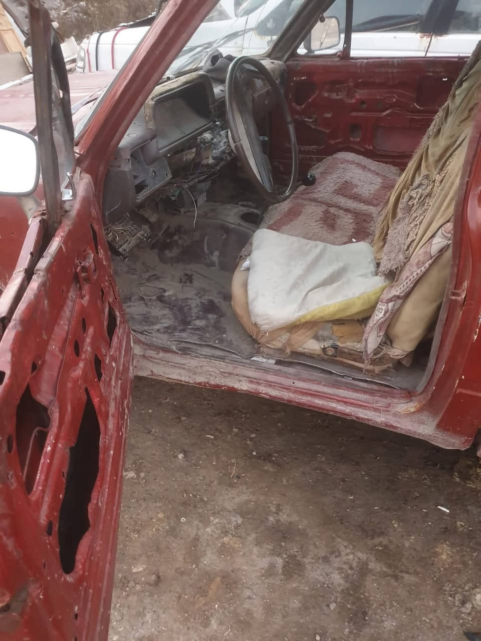 اسلام عليكم بيكم اللبيع سياره كدام عينك عارضه ١٥ بيه مجال مكاني بغداد رقمي توصل وتساب فقط ***********
