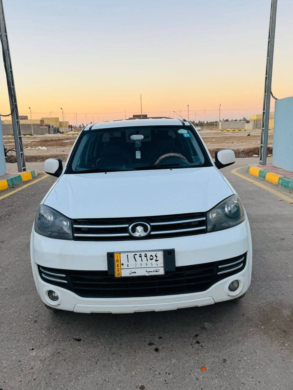 سلام عليكم موجوده سياره كريت ويل موديل 19رقم قادسيه سياره جديده ماشيهنورت العزيز ربي يحفظك 79الف تخم تاير حدايده جديده كهربايات شغاله حساسات شغاله 
لاتصال ***********
***********
