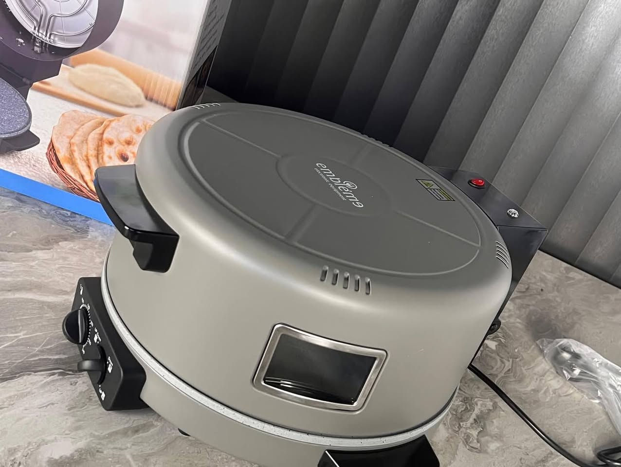 لما تختارين خبازة Embleme، إنتِ تختارين الجودة والمتانة 👌✨
🔥 أداء قوي
🔥 توزيع حرارة مثالي
🔥 نتائج تفرح القلب من أول استخدام
🌸 بيتك عدنا 🌸
الوكيل الحصري في كربلاء لشركة Embleme
📍 العنوان: كربلاء – حي الموظفين – شارع مدرسة جمانة
📞 ***********
اختاري الصح… وخلي مطبخج يلمع بأجهزة مضمونة 💗
