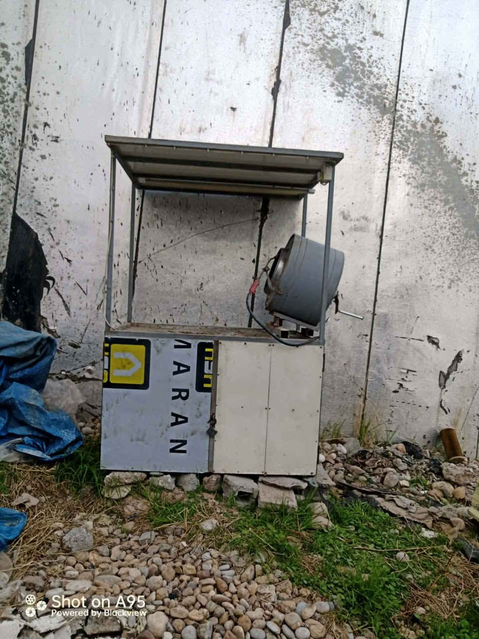 ئەم ئەشیایانە بۆفرۆشتن بۆزانینی نرخ تێل بکەن بۆئەم ژمارەیە ***********
