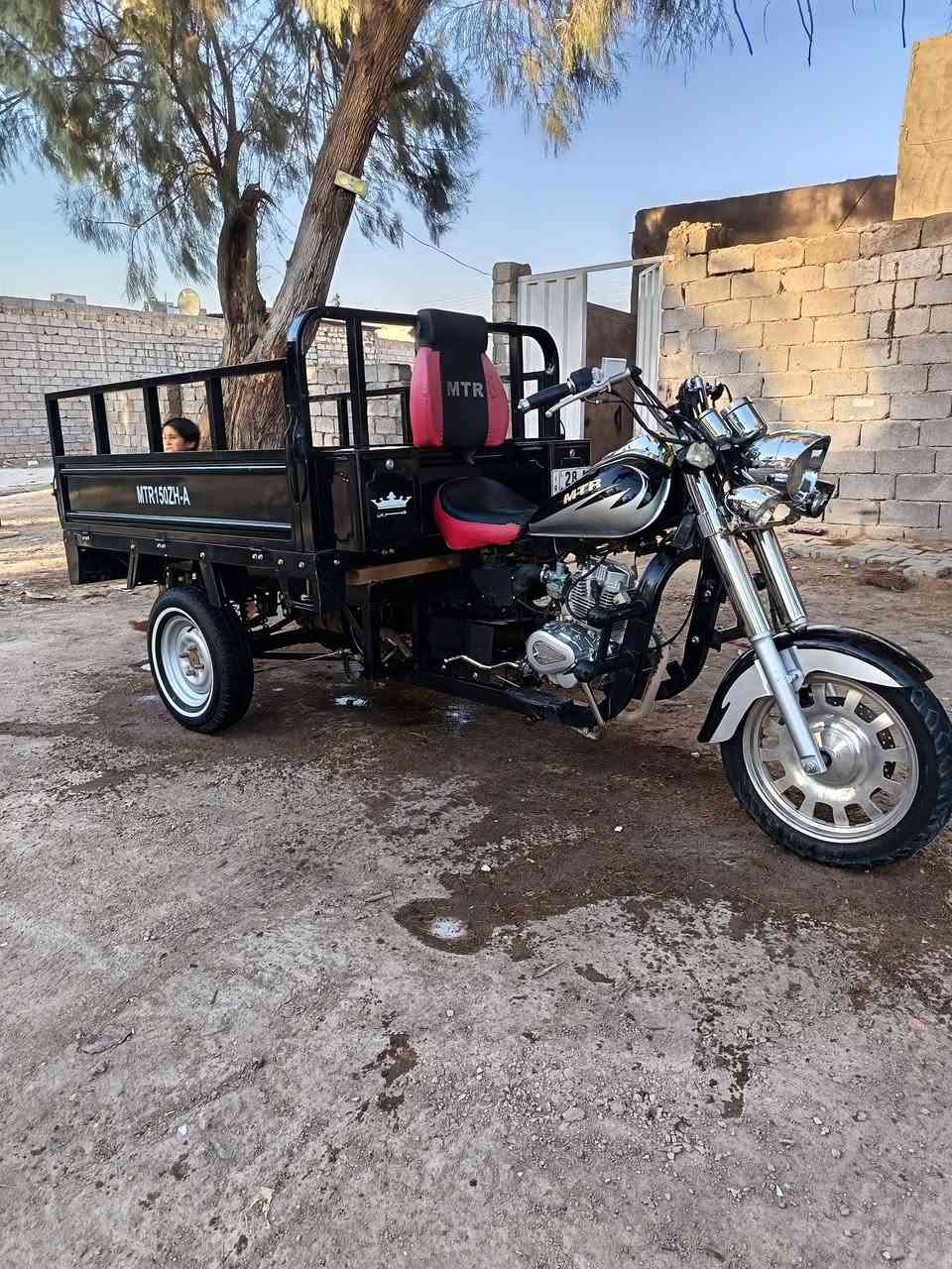 للبيع ٢٠ طالعه بل ٢٥ كفاله رقم انكليزي كفاله دراجه بلاديه بعدها جديده للاستفسار ***********
