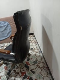 غراض للبيع • كرسي مكتبي • عالفحص