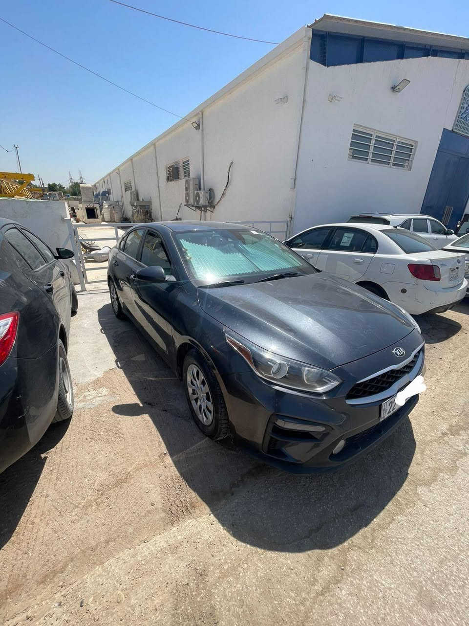 كيا فورتي 2021
وارد أمريكي 
الحادث بيبان السائق والخلفي  مصلح 
يوجد بارد في الجاملخ شبر بارد 
توجد خدوش بسيطة 
الدشمة وسط 
ماشية 82000
        المواصفات 
مكينة دوش 2000 بحالة جيدة 
كير اوتوماتيك بحالة جيدة 
حدادية بحالة جيدة 
رادارات امامي وجوانب 
حساسات خلفي 
كامرة خلفي 
تحديد مسار 
تحكم ستيرن
جنطة بصمة 
شاشة 
تحكم ثلاث قيادات للسرعة
ناطق شاشة 
حساس للعجلات 
حساس لجميع الكهربائية
رقم صاحب السياره ***********
سعر 126 بيها مجال حك الجيه
