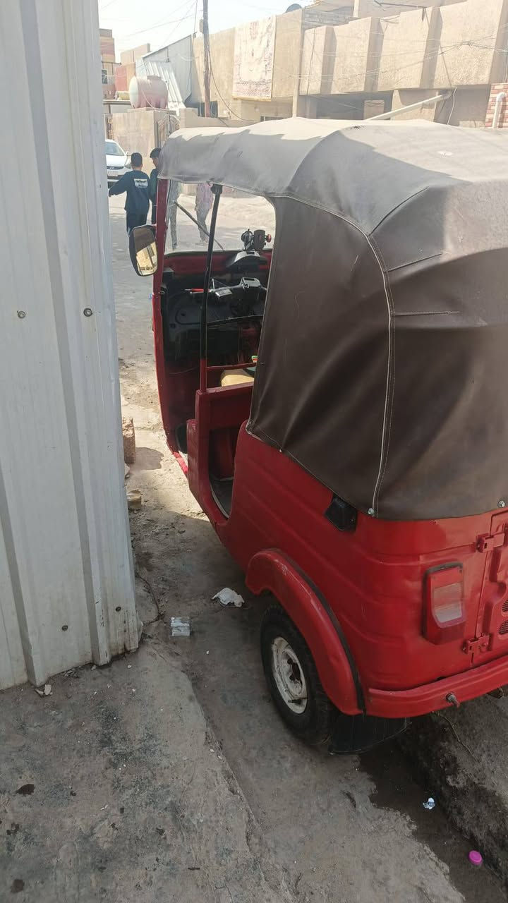 تكتك 2018باجاج مرقم سنويه بسمي بيها ضربه بل صفحه موضح بل صوره محرك مجفت جديد مكاني زعفرانيه سعر 4800 رقم مبايل ***********
