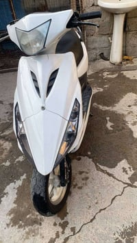 دراجه نضيفه كلش بيهه ملاحضات بسيطه السعر 400 وبيهه مجال بسيط للاستفسار...