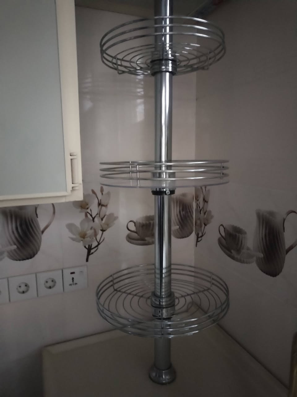 كاونتر غير مستخدم بعده جديد  فصلناه ب٣٧٥ اريده  ب275وبي مجال مكان مرشحة بي ومكان غسالة ومكان اطباق مع الخلاط هدية
***********
