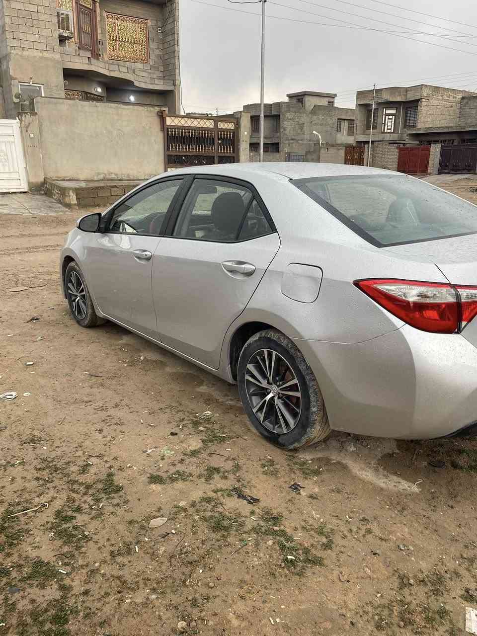 سياره للبيع كورلا 2016 وارد امريكي كامله مكمله مابيها اي نقص قطعه وحده مبدله بالخارج
رقم شمالي السعر خاص والي حاب يعرف اكثر هاذا رقمي 
بيكم خير وتدللون 
***********
***********
