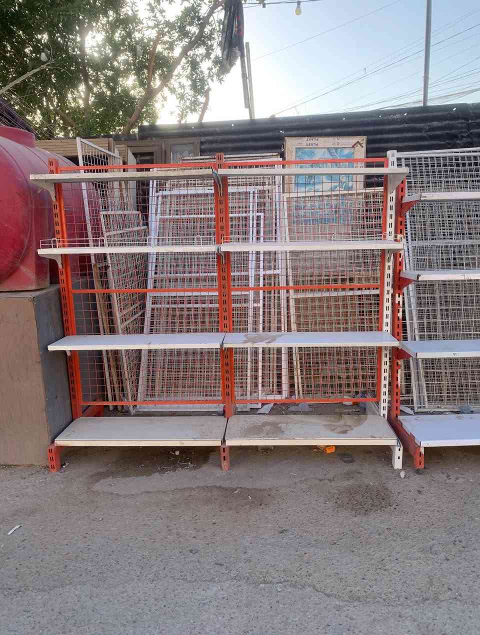 للبيع سفن تجهيز محلات الاتصال *********** وتساب العماره ميسان
