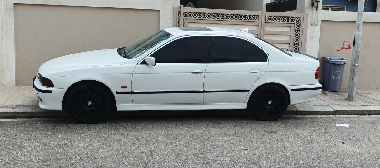 سلام عليكم ورحمه الله وبركاته
BMW     258i      1997
سنويه وهزه تنتهي 2027 نينوى تحويل ثاني يوم 
موصفات فول فتحه سقف كهربائيه 
كشنات كهربائي هيتر 16نضام 
اربعه جامات اوتو قفل مركزي 
تحلم سترين شاشه كاميرا خلفي سستم 6اقراص 
كهربائي كله شغاله
محرك تك فانوس وكير M اوتوماتيك 
طغم ويل 18 M
صدر امامي و خلفي جديد  
صبغ جماليه بدون حادث 
مكاني موصل برطله 
السعر 90 وبي مجال الطيبين 
رقم هاتف ***********
