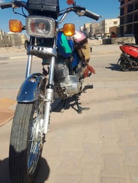 عليكم اربعه كير أوراق سكنر البيع سعر 550 وبيه مجال موديل 2025 رقمي 077...