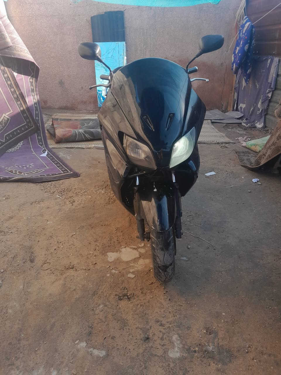 السلام عليكم 
فورزة 0,6 شوفت عينك  السعر 500 وبيها مجال للشراي  أو مراوس  بغداد الحبيبية  ***********
