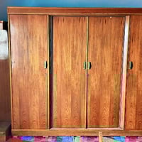 : غرفة نوم خشب عراقي  السعر  650  للتواصل 07738101480