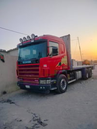 سكانيه شاصي • قلاب • مكينة ٨ إنجكتر