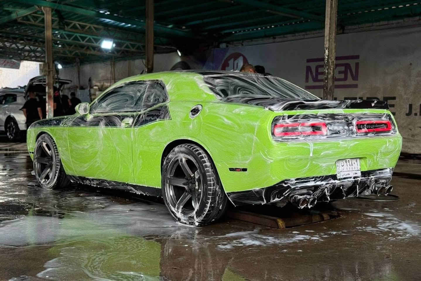 Dodge Challenger T/A 2019
خليجي | وكالة هارلم
* محرك 5.7L HEMI V8
* 375 HP
* جير أوتوماتيك 8 سرعات
* دفع خلفي (RWD)
* شاشة 8.4 إنش Uconnect
* Apple CarPlay & Android Auto
* تشغيل بصمة + Remote Start
* كاميرا خلفية + حساسات خلفية
* جنوط رياضية 20 إنش
* نظام تعليق رياضي Performance Suspension
* عادم رياضي Active Exhaust
* مثبت سرعة
* وضعيات قيادة رياضية (Sport Mode)
* مقاعد رياضية T/A
السيارة كفالة عامة فقط البنيد مبدل لون
سعرها 24٫500$ الف دولار 

***********

