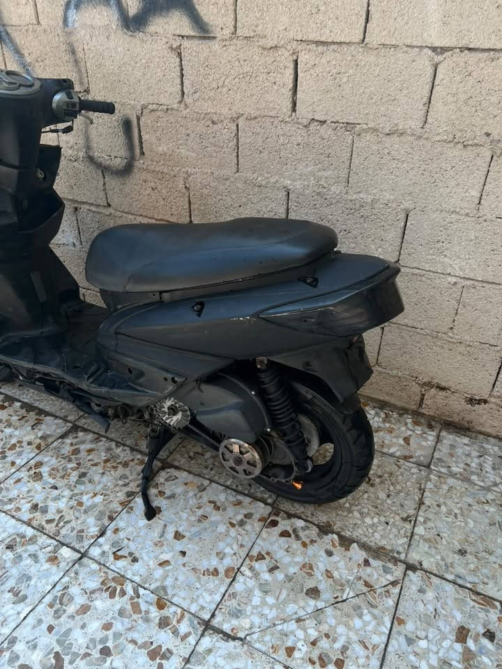 سكنس فحل كوري
600الف وبيها مجال

صالنصه رياضي
وحده بلادي
كلج رياضي
معدل فوك 110
بغداد ***********
