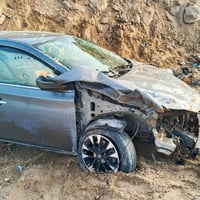 نيسان سنترا مديل ١٩ سياره شوف العين الشراي يتصل ويدلل معتاز ومتوازي ع ...