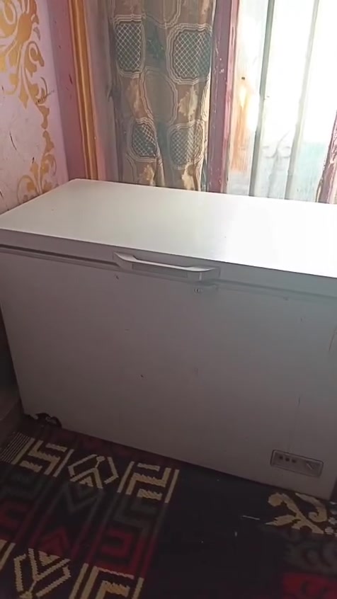 مجمده للبيع السعر 250 وبيها مجال رقم الهاتف ***********واتساب فقط

