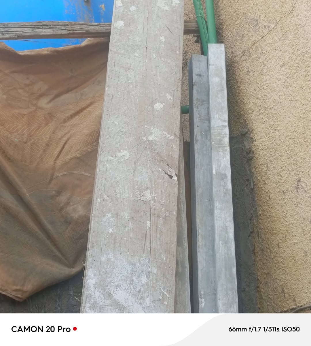 سلام عليكم منجلايق 2الرتفاع متر ونص الواحد +3مصاطر الوحده 3امتار وربع ونص مامتكد +لوحه 3امتار 40كلهن انضاف 90وبيهن مجال قليل مكاني كوفه بل عباسيه ***********
