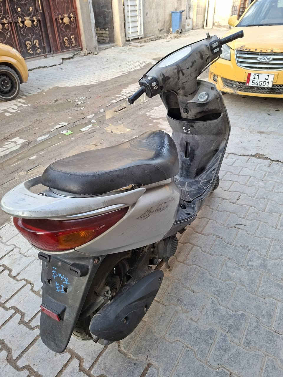 للبيع بريز دراجة شغالة كفرات بلاد  بيه نقوصات بسيطة سعره 450 شراي اتصل ***********
