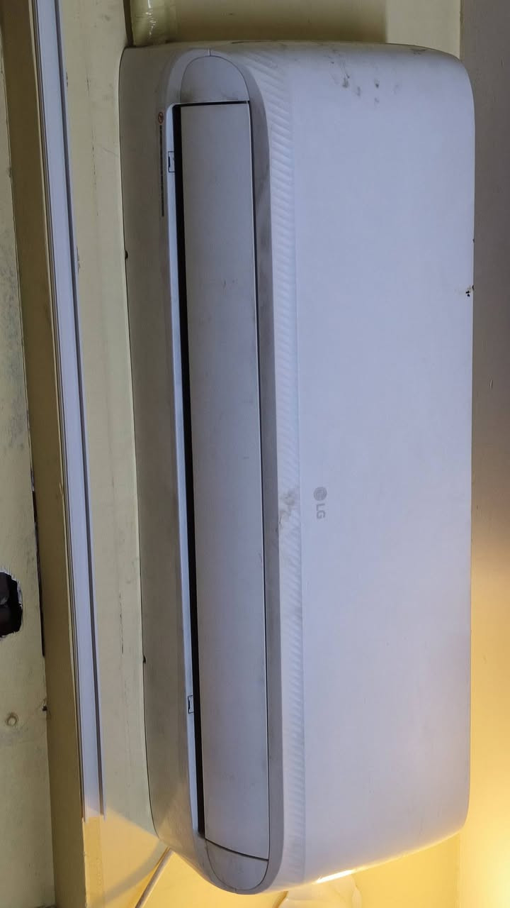 سبالت طنين للبيع نضيفات شرط التشغيل ستعمال قليل تدفئه تبريد
الواحد ب 450وبي مجال بسيط 
للاستفسار ‏‪0787 613 7445‬‏
او خاص
