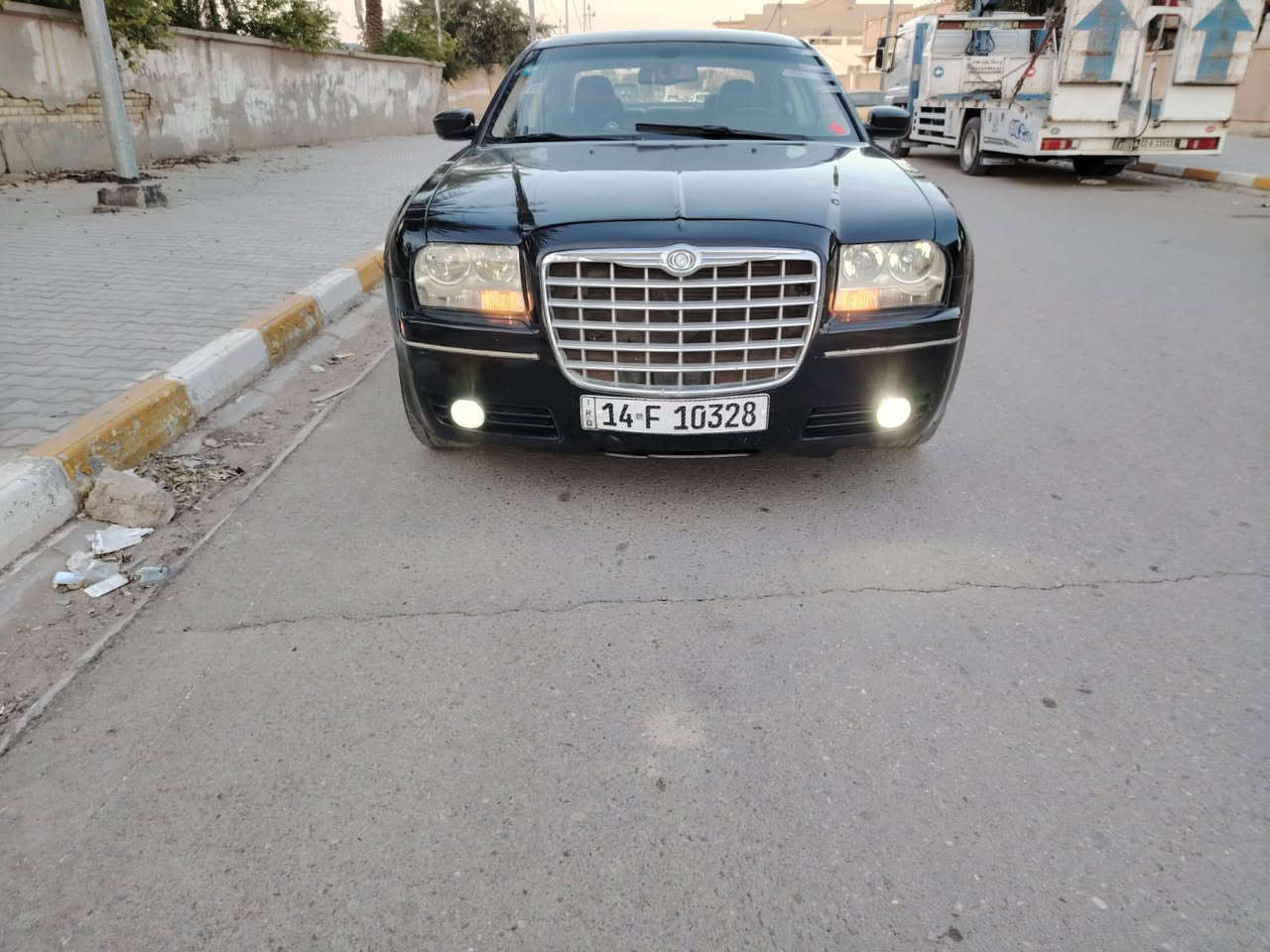 اوباما موديل 2009 اصل يو بي أس جبير
مكينه 3500 اصلل

كير مكينه حداديه تخم تاير تبريد+تدفئه كفاله 

لغود شواصي برانكيتات كفاله

السياره مكفوله من العيوب الشرعيه والضربه القويه والسياره مكفوله من الضربه

رقم بصره انكليزي مشروع وطني تحويل بكل لمحافظات هزه جديده سنويه جديده بأسمي

السياره بيها رشات صبغ ابيع حزام 

كشنات جلد شاشه تاب مضخم صوت منضومه لايت زنون كامله كشنات كهرباء تشغيل عن بعد

وشرط السياره بيها كير ومكينه حاويه كارتون 

العنوان واسط 

السعر 103 وبيها مجال بسيط حكك الجيه 

‭٠٧٨٧ ١١١ ٣٠٩٧
