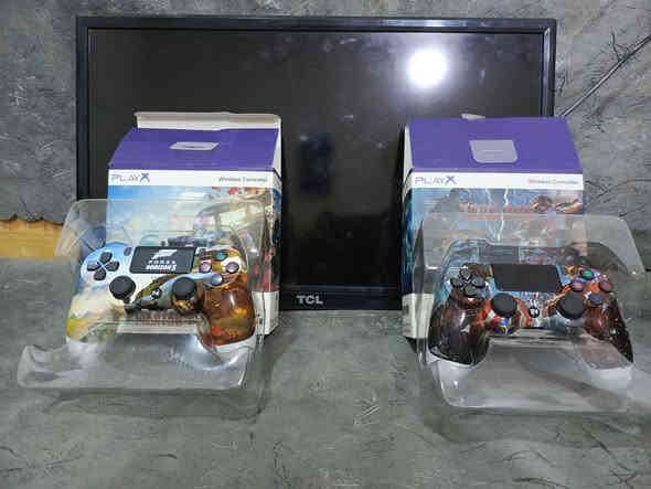 سلام عليكم بلي فور سلم مهكر نظام 11.00 لوك ستيكر ما مفتوح ويا 2 جوستك + هارد العاب + قاعدة مبرد وشحن نفس الوقت + يوبي اس 850V جديد ويا 20 لعبة من ضمن هذني الألعاب 
سبايدرمان العربية 
جي تي اي 
كول اوف ديوتي 
بيس 21
فيفا 26 
ردد 
كوابيس الصغار 
السعر 380 وبي مجال الاتصال على هاذا الرقم *********** العنوان كربلاء فلكة سيد الأسعار
