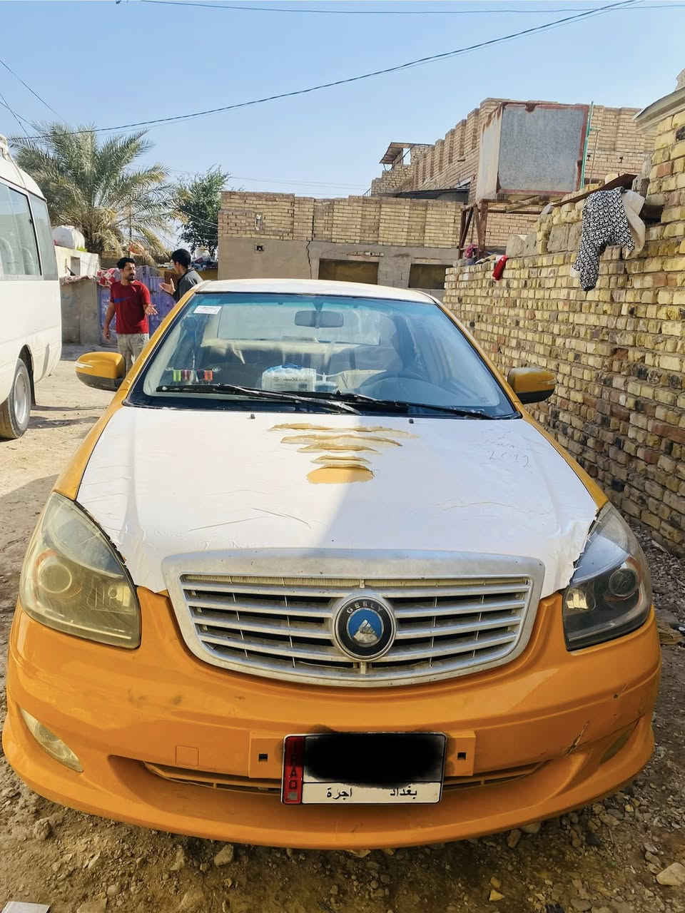 سلام عليكم جيلي موبل موديل 2012 مكينه كورلا 1800 كير عادي 
تخم تاير وشاشه وتدفى وتبريد 
ويل عادي  سنويه ل27  هيئه وغرمات مصفر سياره باسمي  السعر 50 وبيه مجال. العنوان كوت استفسار اكثر مراسله او تصال ع رقم ***********
