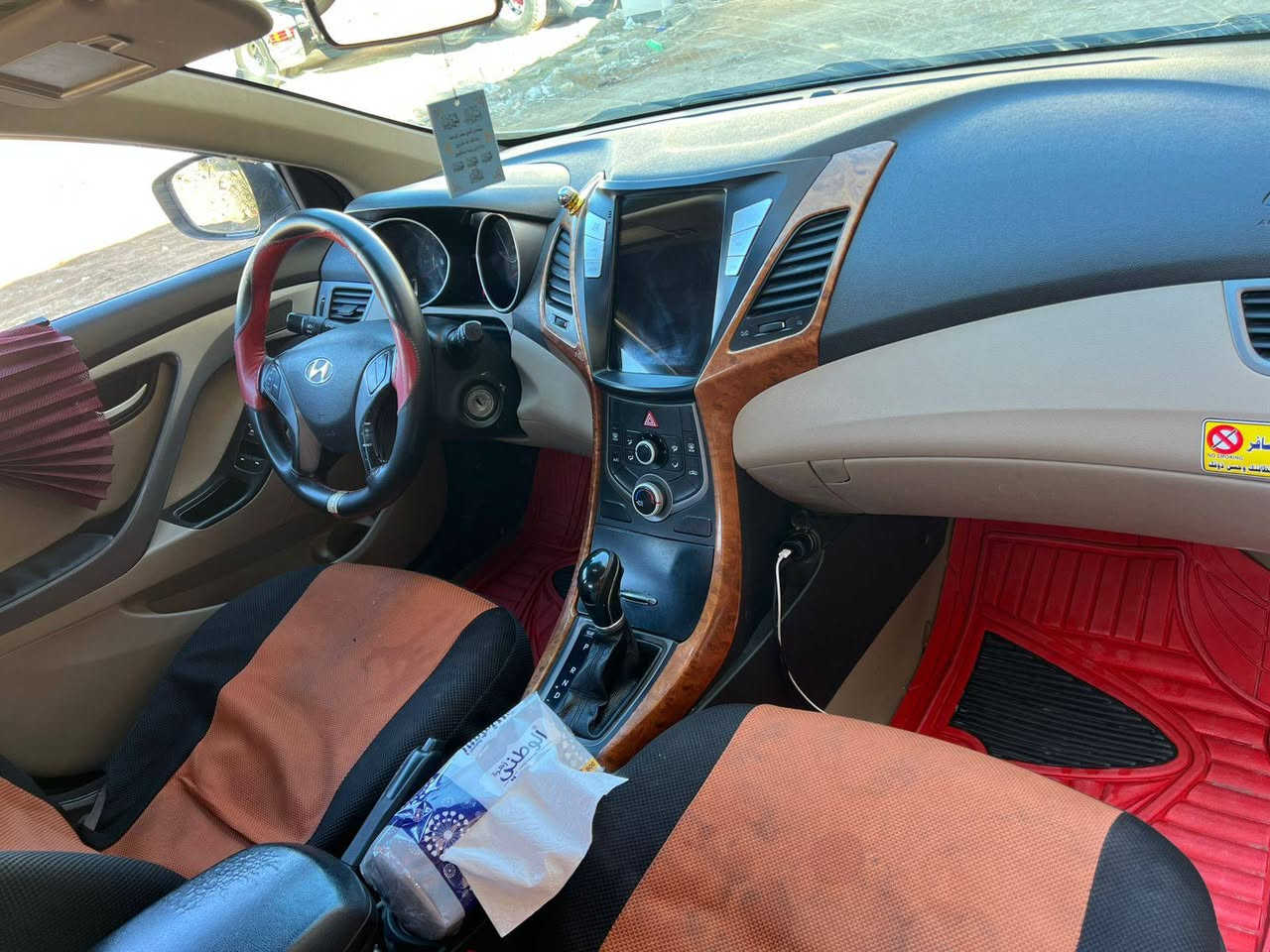 الانتره 2014 شكل 2015
المواصفات نقص البصمه
رقم سليمانية الجديد 
مكفولة من الصبح والتبديل والبارد 
محرك ١٨٠٠ مبدل 
السعر ١٢٥ 
***********
***********
