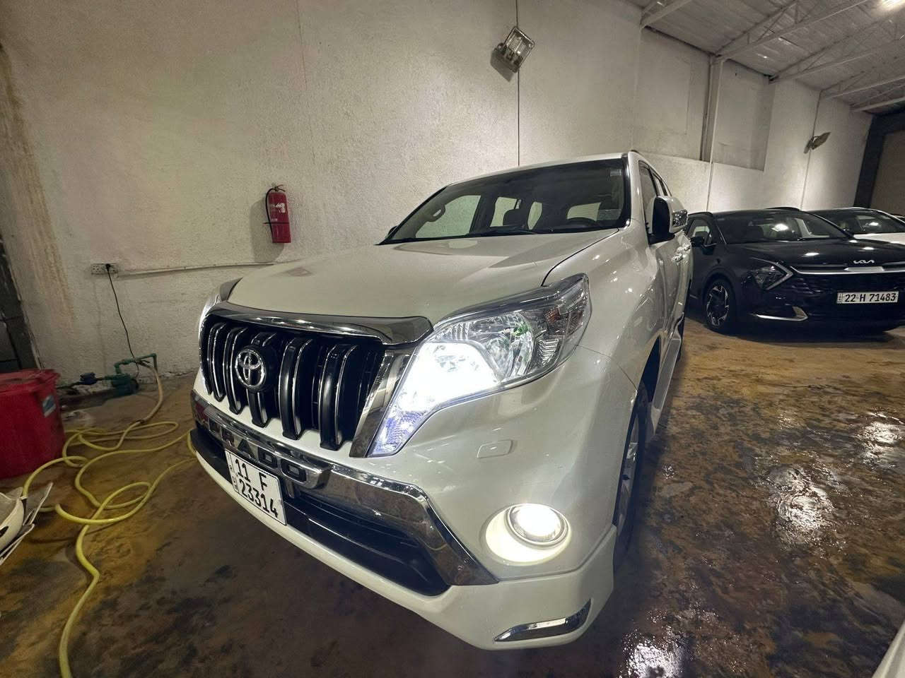 السلام عليكم اخوان واخواتي العزاء برادو 2015 ساس باب اول  
الموصفات 
TXL
دبل كرسي كهرباء
شاحن واير ليس
تبريد3قطع
مكينه6سلندر 4000
حساس امامي وخلفي
زراك
بصمه تشغيل عن بعد
سلايد روف
اربع بيبان دخول ذكي
كامره خلفيه وشاشه جبيره
فور ويل
مانع انزلاق
مري شفط
تخم تاير دلوب اصلي وكاله
محلاضه/نص الدعاميه الخلفيه مصبوغه
ممشى/75الف حقيقي ماملعوب كيلو
السعر/330بيها مجال شي بسيط
الرقم/***********
