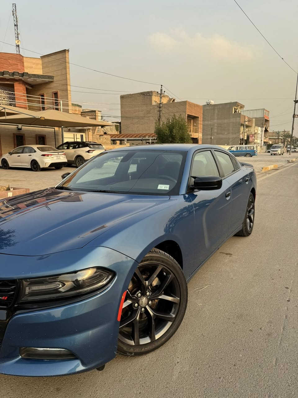 سلام عليكم
جارجر 2021  SXT 

لون جويتي 💙 

ماشيه 48 الف 

حادث كلش بسيط صبغ جاملغ ايمن بدون دواخل فقط و بدون ايرباك كله سليم 

السياره حلوه وخير من الله مابيه اي نقصر  جديده بمعنى الكلمة  

السعر 235 وبيها مجال 

العنوان / بغداد البنوك 

الهاتف : ***********
